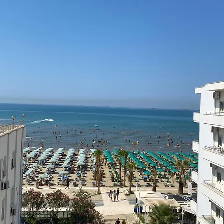 Apartament Zani’s *